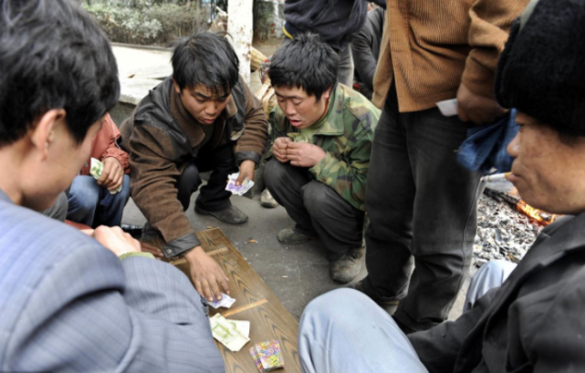 农村面临"光棍危机",这3种人以后打光棍的几率很大,有你没?