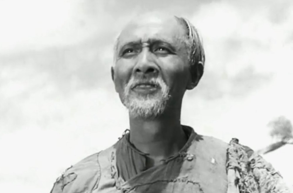 《武训传》黄宗英曾经在纪念赵丹诞辰100周年的座谈会上讲过拍摄《武