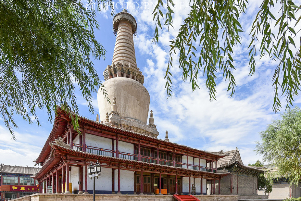 张掖大佛寺有座喇嘛塔,何以成五形塔之土塔?原因成秘无人晓