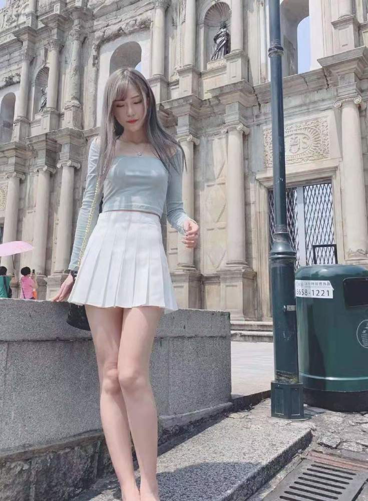 职业cos的腐团儿素颜照有多美直男粉丝怎么没有眉毛