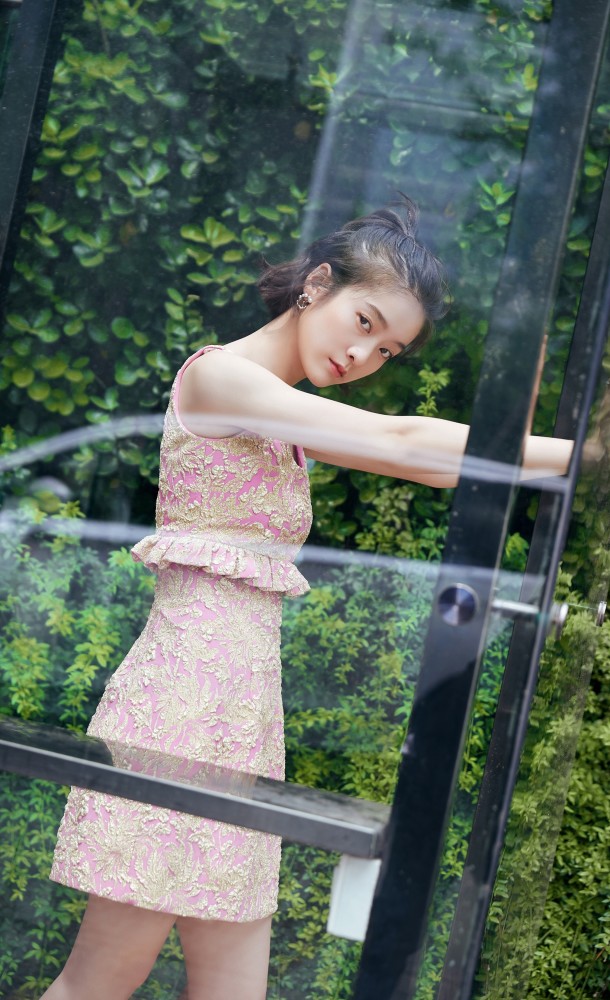 90后小花张雪迎,她俏皮清新的模样让人印象深刻!