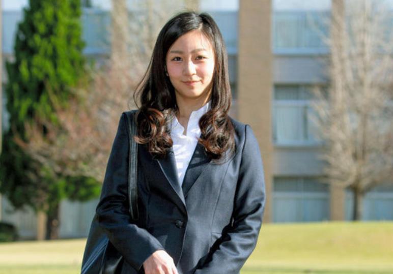 她是日本最美公主,完美继承母亲貌美基因,如今25岁仍未谈恋爱