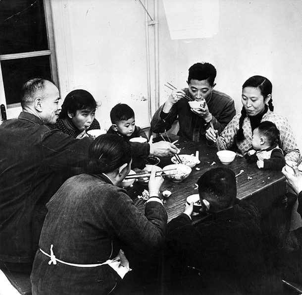 告别食不果腹的年代70年国人餐桌巨变