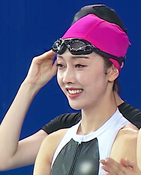 在女子游泳资格赛中,最令人惊喜的莫过于《陈情令》中的师姐宣璐,她在