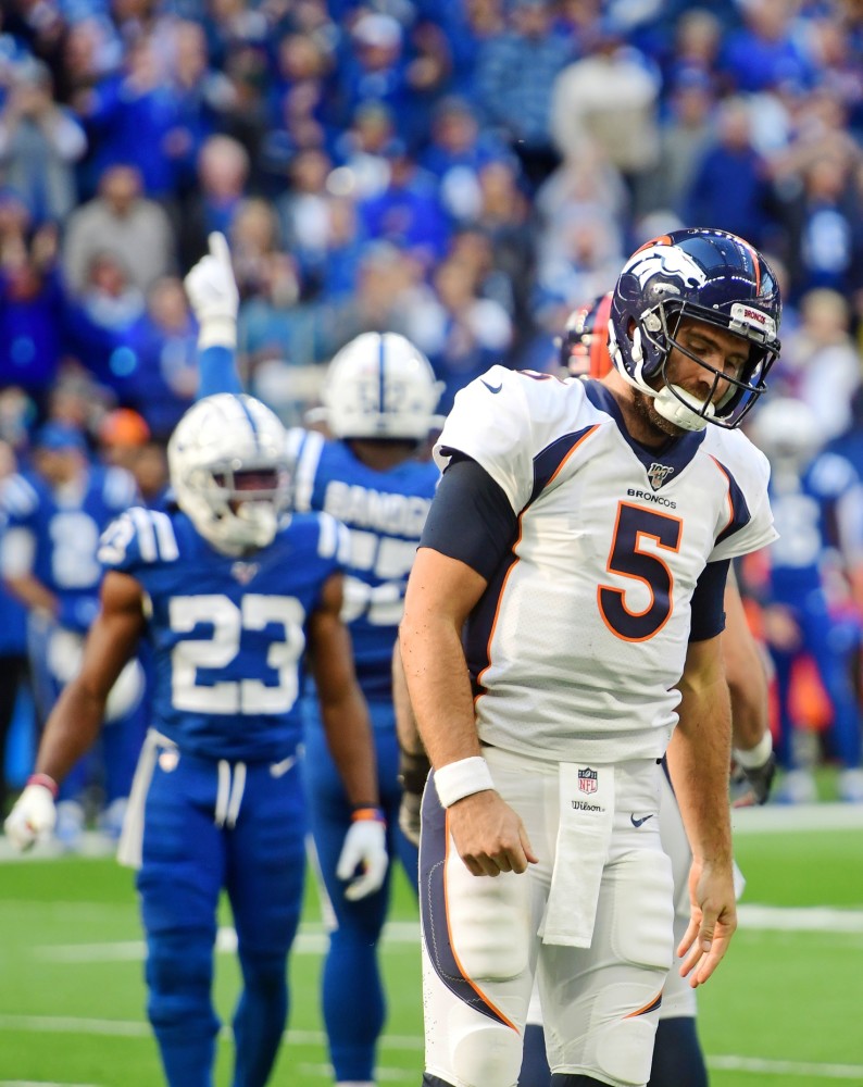 (sam bradford)换回了一个首轮签 四轮签;比尔队用泰罗德-泰勒(tyrod