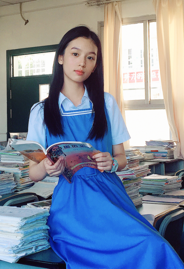 《少年的你》施暴者"魏莱",看到戏外的照片,网友:恨不起来!