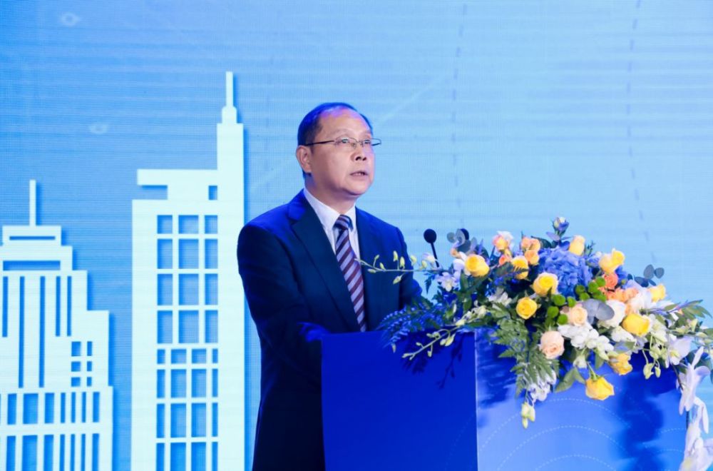 华为公司中国区副总裁董明在致辞表示