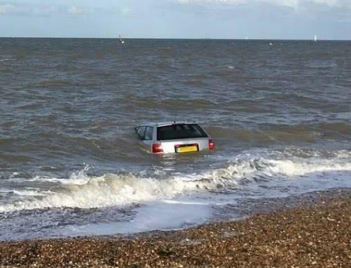 为什么大海会涨潮退潮,大海退潮的水退到哪里去了?看完长见识了