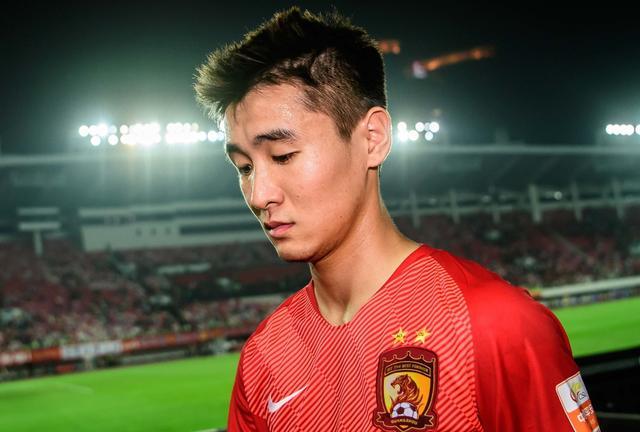 韦世豪留洋遇阻!绯闻球队西甲排第一,中国老板