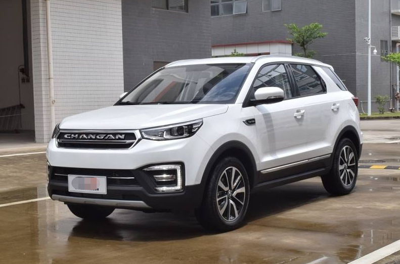 2020款长安cs55曝光,全新内饰设计,搭配贯穿式尾灯