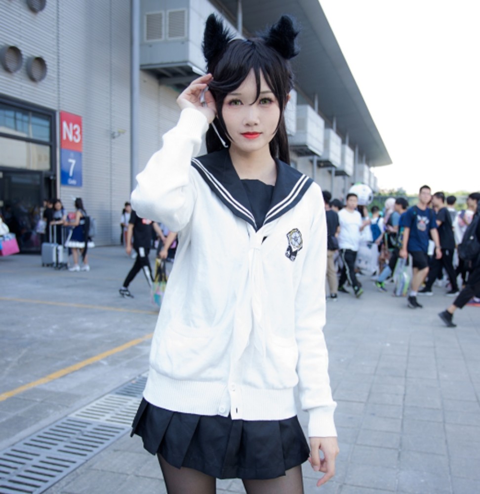 超高颜值小姐姐cos爱宕犬,看到她的葵花坐,网友:绝了