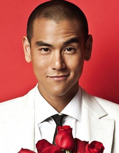 《少年的你》中易烊千玺寸头造型,掀起寸头热!