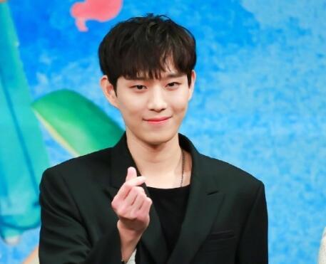 今天我们要说的就是吴南柱的饰演者金永大,96年的小哥哥,长相神似演员