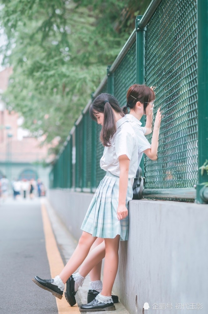 jk制服闺蜜花:这是我们认识的第九年了;你在,就安心