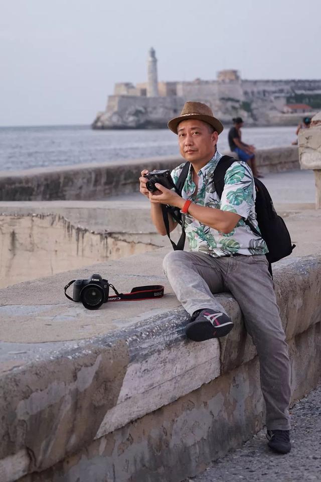 李志良用镜头追寻东莞制造传奇