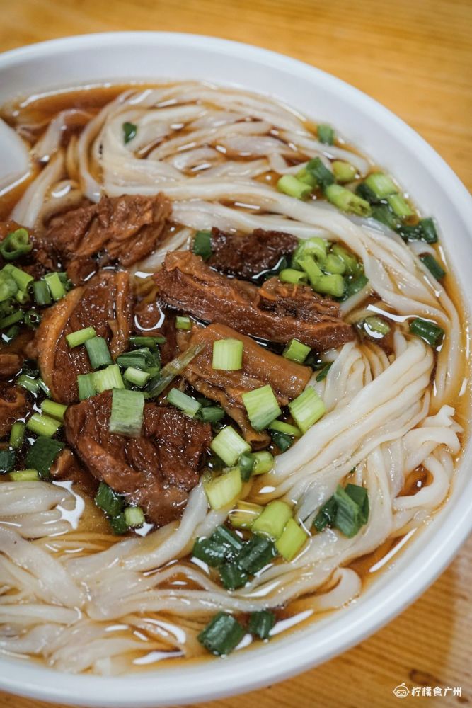 这碗湛江牛腩河粉 让我加了4次汤 腾讯新闻