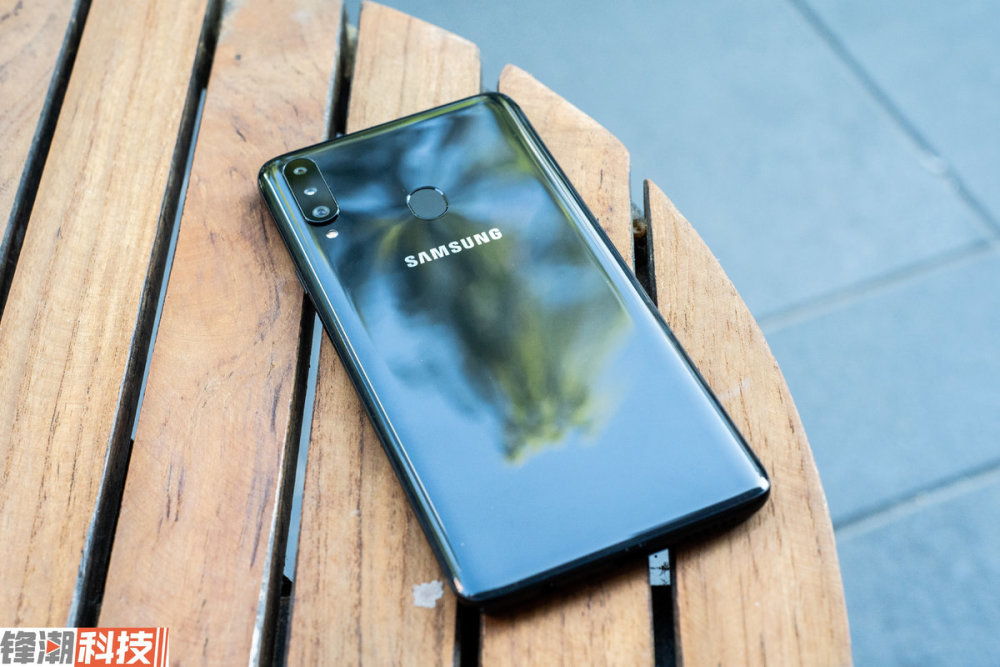 三星galaxy a20s 图赏:多摄大电池的千元实惠之选