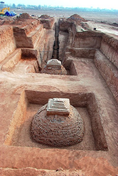 西安工地挖出唐睿宗岳父:考古发现10处盗洞,2000件国宝下落不明