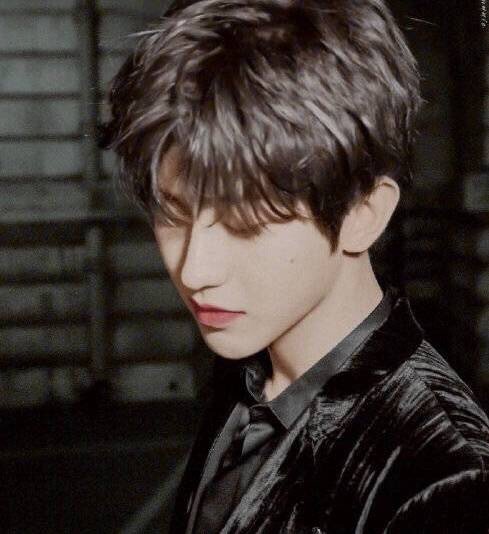 范丞丞说蔡徐坤不容易,他的音乐作品是一个标