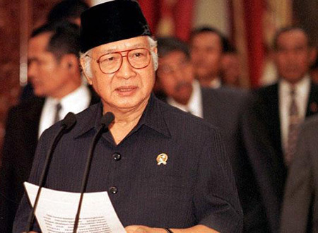 苏哈托苏加诺带领印尼退出联合国后,一度想联合第三世界国家另组新的