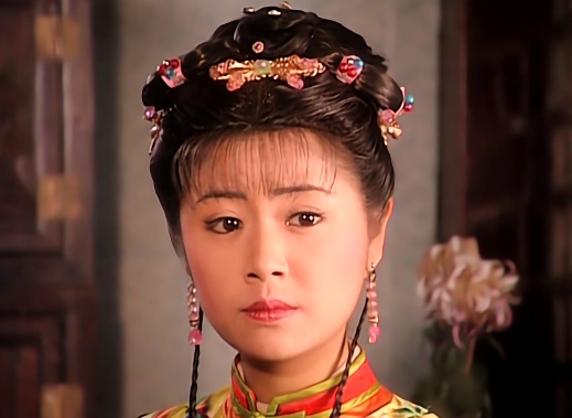 还珠:金锁指责小燕子骗子,出言怼尔泰时,紫薇的态度让人意外