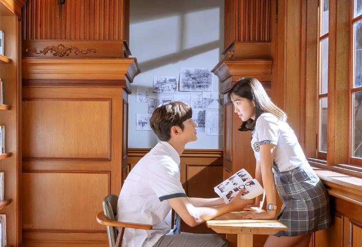 同样是校园爱情剧这部韩剧却玩出了新花样