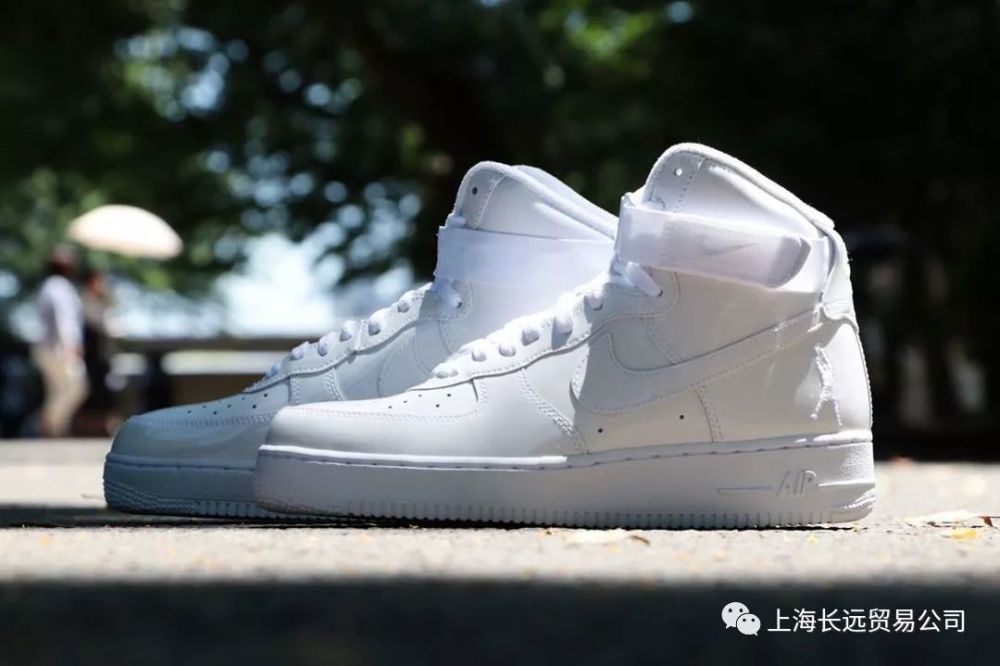 纪念拉希德·华莱士 nike空军一号af1漆皮怒吼天尊纯白