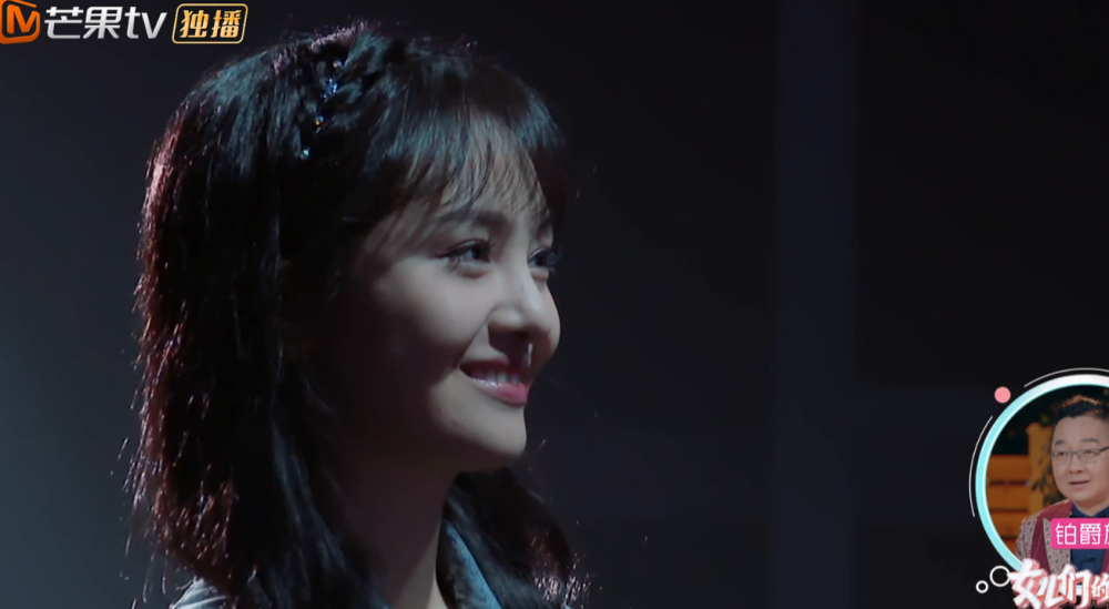 郑爽生日会现场大哭,谁注意当时张恒在做啥?网友:不敢相信