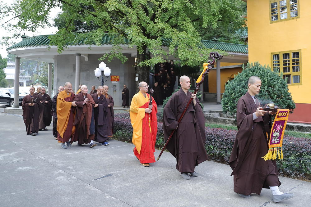 三年掩关 一心求道丨桐柏山清泉禅寺印生法师出关_腾讯新闻