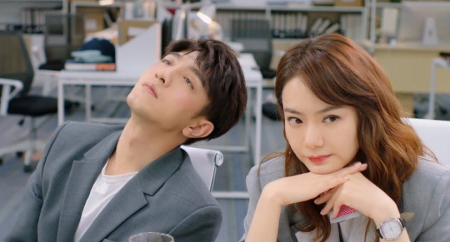 在远方:霍梅浴中索吻刘云天,刘云天紧张吞口水"你矜持点"