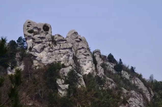 7新昌水牛背,体验山脊攀爬乐趣,观奇特丹霞地貌