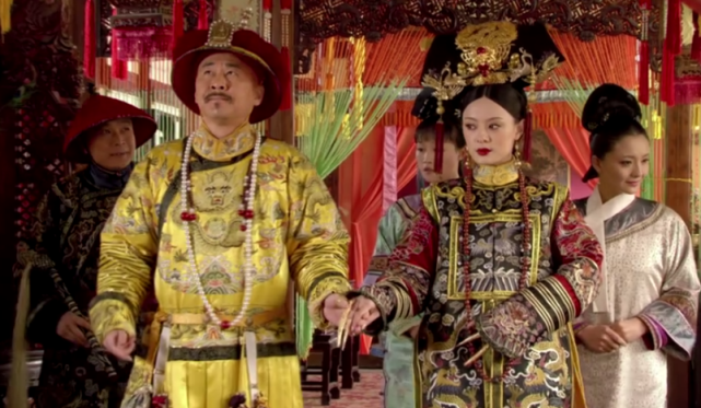 甄嬛明明对雍正没了感情,为何初进永寿宫红了眼睛?