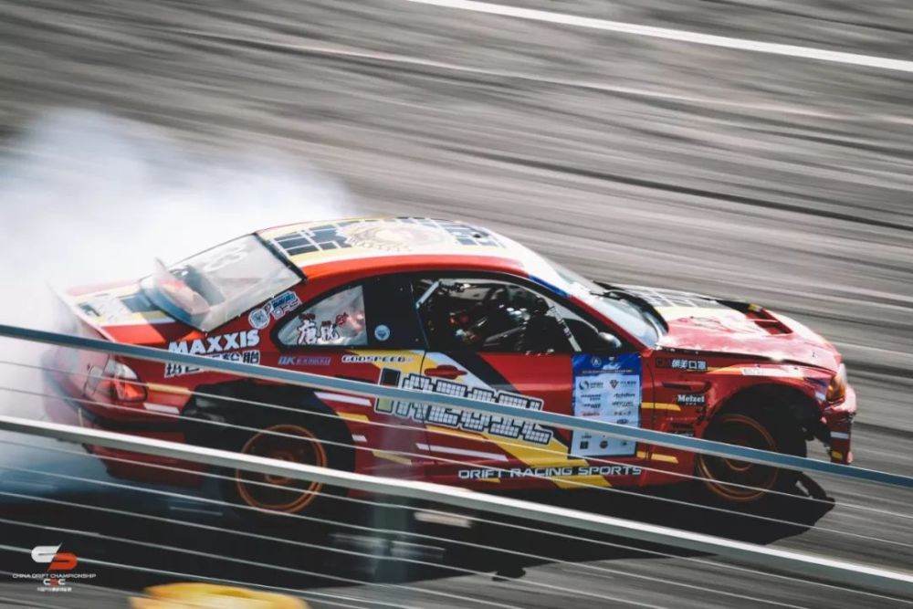 头文字d!在阜新百年赛道城上演