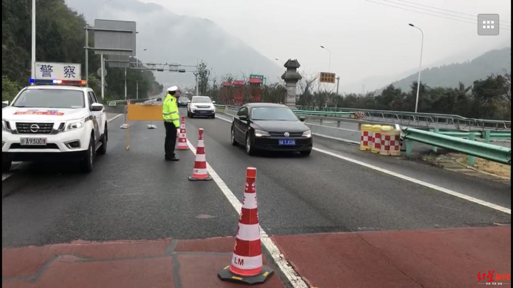注意!成巴高速云顶山一号隧道占道施工 单车道限制通行