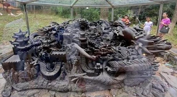 《盗墓笔记》里的九龙抬尸棺和万奴王在历史上居然真的存在