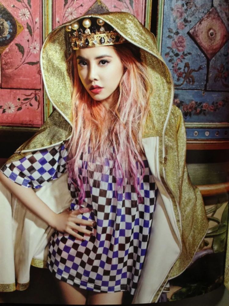 蔡依林用背叛与虚伪故事,完成了自我艺术的重塑,并最终进化出一个无视