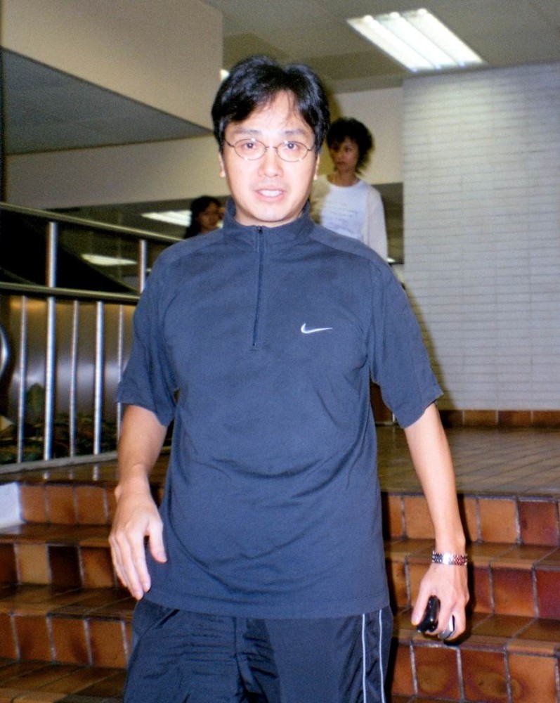 演容宽少爷的伍卫国已经息影隐居多年,但不知还有否容宽少爷的风采?