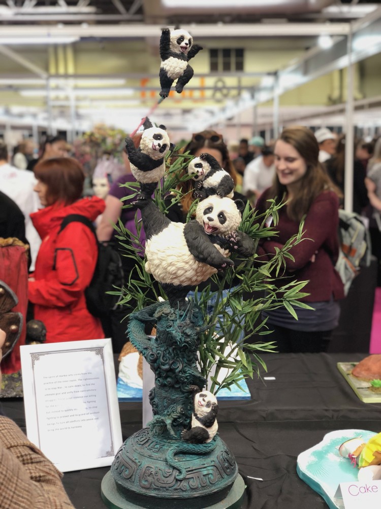 世界规模最大的蛋糕比赛英国伯明翰国际蛋糕大赛官方网站发布了比赛