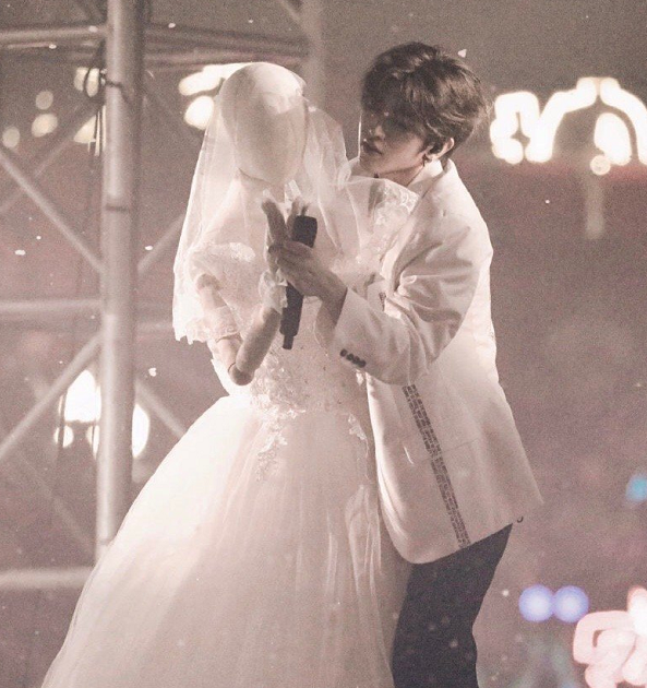 蔡徐坤的"结婚照"火到日本!日本粉丝忍不住夸赞:太绝美了