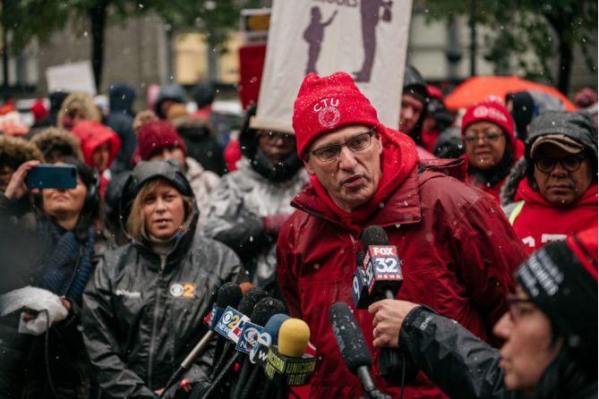 英国电视剧排行榜前十名_2020年亚马逊美国和英国游戏销量排行榜前十名