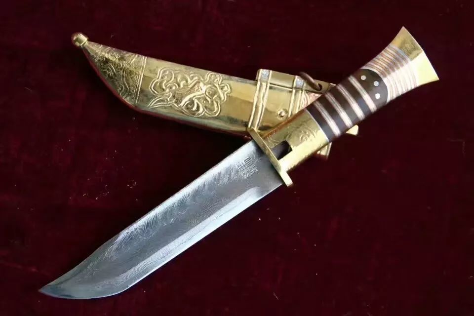 视点丨精美的保安腰刀背后,是80多道工序的千锤百炼