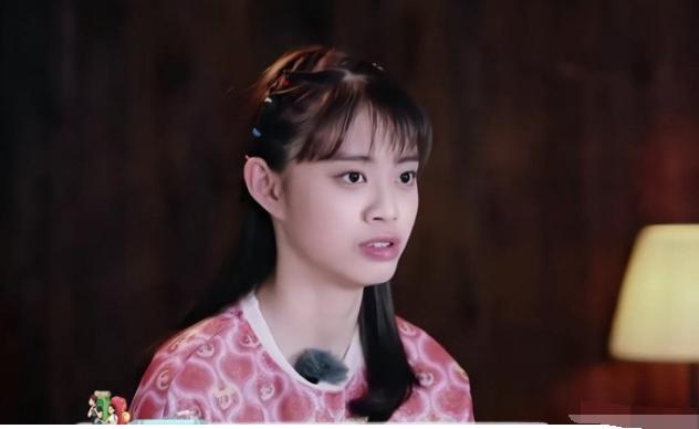 分手之后小丸子就被张钰凰弃养准备送给别人,这时候信的母亲也就是