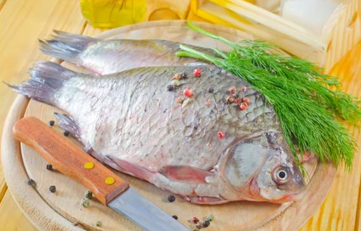 给鱼去腥,万万别加酒和醋!教你一招,上桌就扫光光,学会受用一生