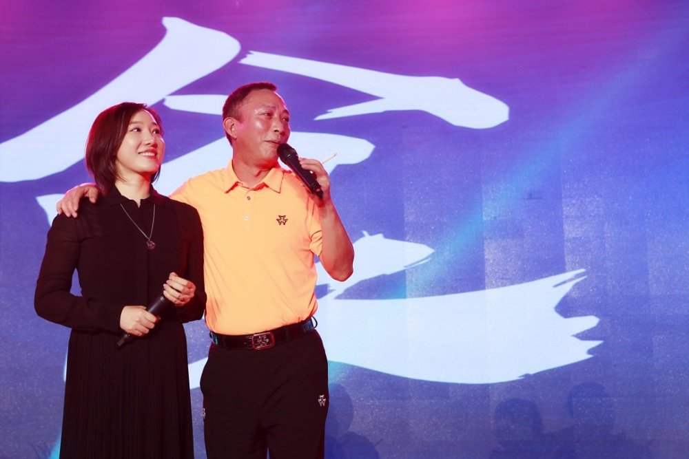 贵州恒丰从去年降级到今年冲超失败,连续两年让所有贵州球迷感到失望.