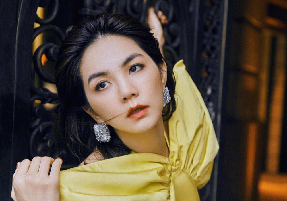 ella晒儿子老公照片替流浪狗发声获赞人美心善劲宝却被心疼