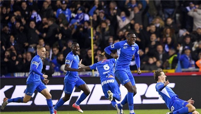 亨克近期的状态也是一般,上一场比赛球队客场败给了欧本队,最近10场