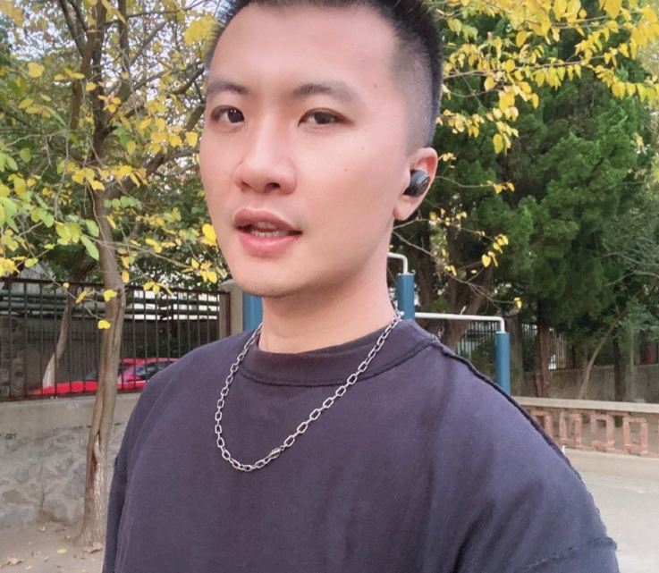 要回来了?lpl主持人任栋痛改前非,发文自称不开车也没有喝酒
