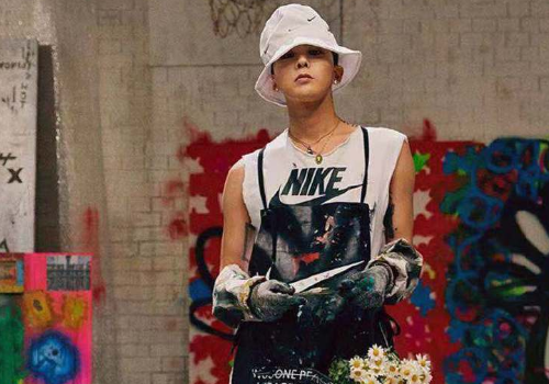 权志龙退伍后很喜欢小雏菊难道是暗示雪莉网友哭了