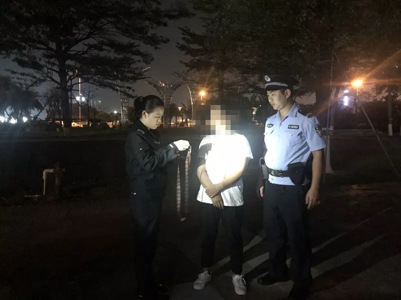 【防城港：“传销佬”将白鹭公园变“课堂”！警方三路包抄捉人！】(图7)