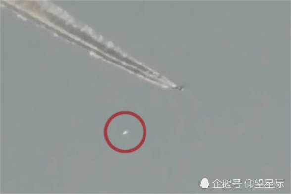 UFO目击接踵而至!美国上空神秘物体跟踪飞